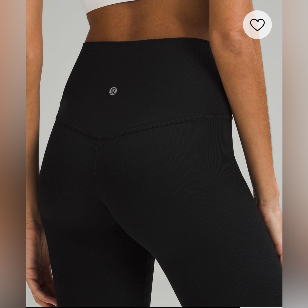 Lululemon *BARELY WORN* Align High-Rise Ribbed Crop 23”